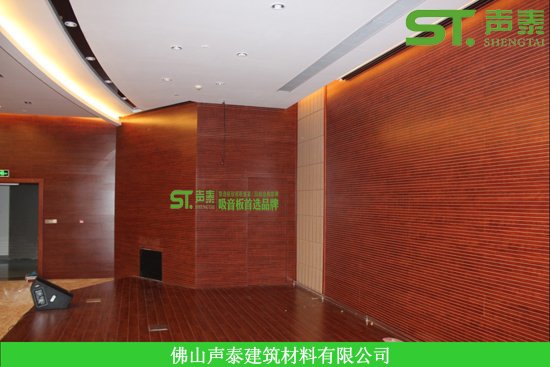 槽孔吸音板饰面(图3) 槽孔吸音板饰面(图3)