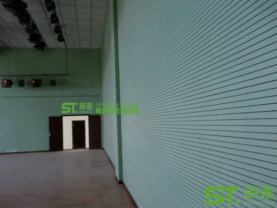 武汉体育馆防火槽木吸音板装修、施工(图4) 武汉体育馆防火槽木吸音板装修、施工(图4)