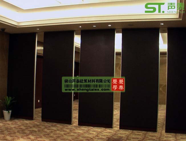 酒店宴会厅活动隔断屏风(图2) 酒店宴会厅活动隔断屏风(图2)