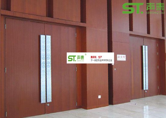 影剧院专用隔音门品牌(图2) 影剧院专用隔音门品牌(图2)